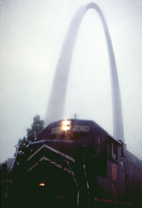 train and arch, St. Louis, 1980